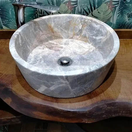 Apartment Arte Y Descanso: Historic Cimadevilla Near Marina And Beaches *